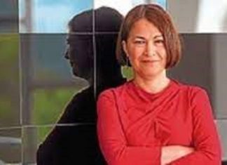 VENTANA O PASILLO, LA ÚLTIMA NOVELA DE CONSUELO TRIVIÑO ANZOLA