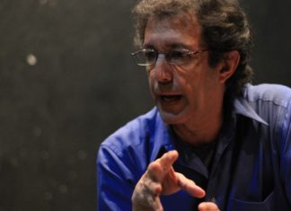 CARLOS BERNAL: EL MICROTEATRO COMO ALTERNATIVA ARTÍSTICA