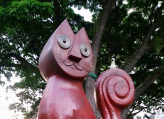 “LAS GATAS DEL RÍO”: HOMENAJE A UN ESCULTOR Y AL FELINO QUE CONQUISTÓ A LOS HUMANOS